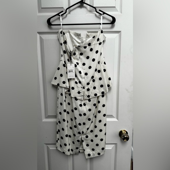 Bardot Suri Peplum Dress - Picture 5 of 8